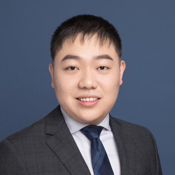 港陆证券 美股盘中拉升纳指标普反弹超1%，黄金再创历史新高