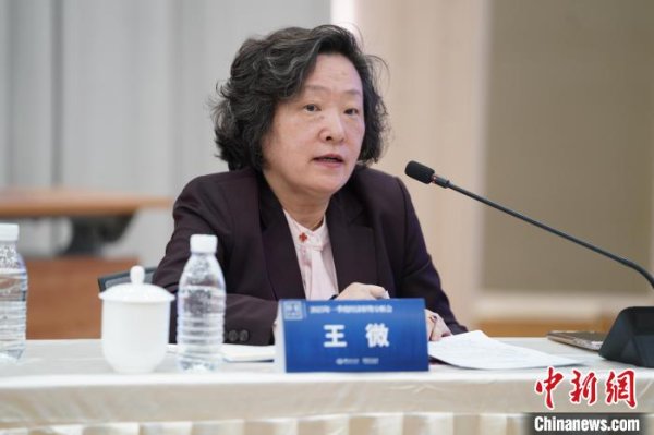 赢金配资 王微：消费企稳态势延续 向新势头不改