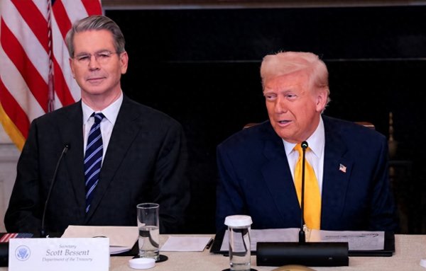 策略聚宝 特朗普签了, 1周内生效, 真正赢家是中美友谊, 美国对华称呼升级