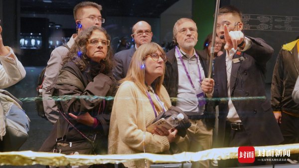 合优投资 多国专家开启三星堆Walk，一路拍拍拍不停！｜2025中华文化天府论坛·图集