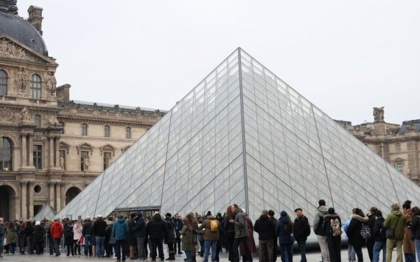 民银证券 卢浮宫抢劫案第四名嫌疑人被临时收监